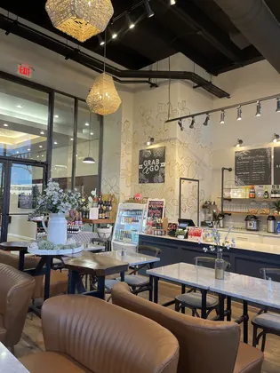 Bees & Boards Restaurant + Provision Company, business photo 4