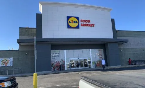 Lidl business photo